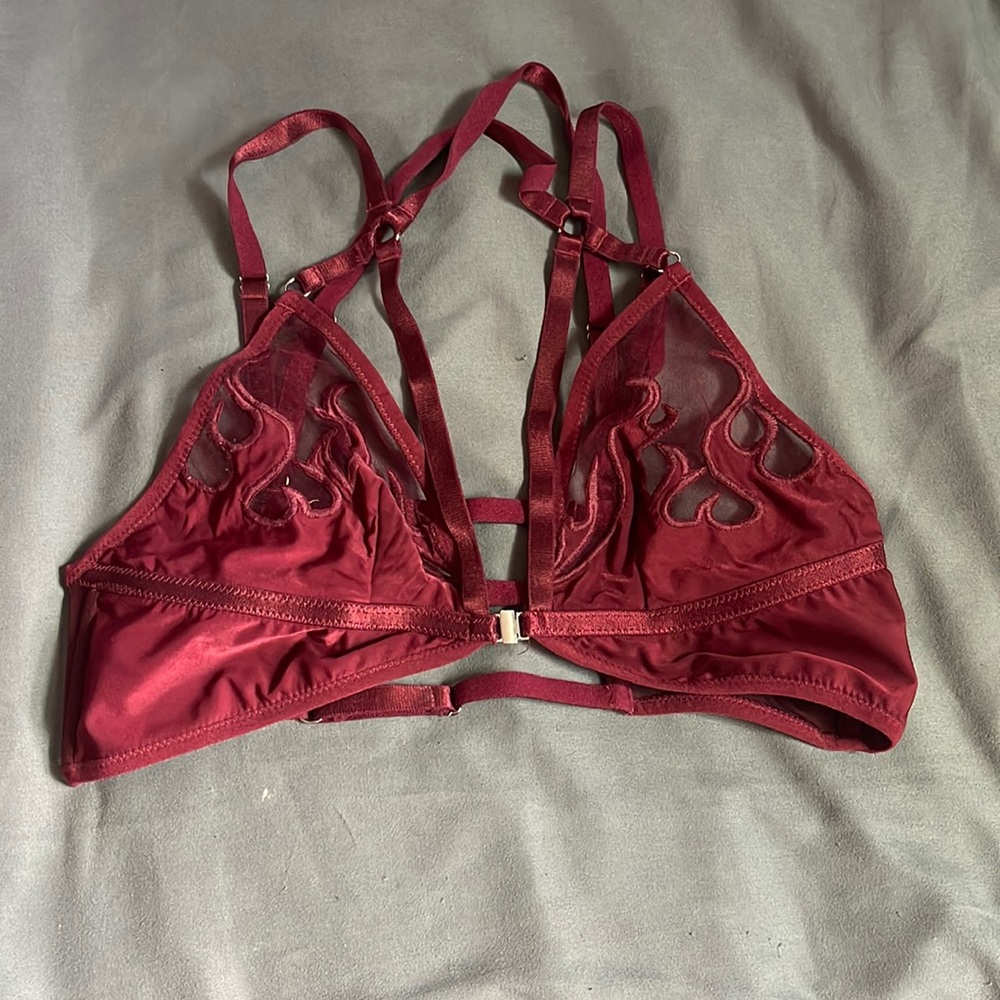 Thistle and spire smoke n mirrors bralette, size M, red